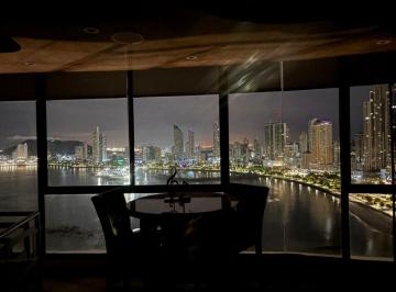 Apartamento de 4 habitaciones, Panamá · Se Vende Espectacular Penthouse en Punta Paitilla Frente Al Mar Id/mj