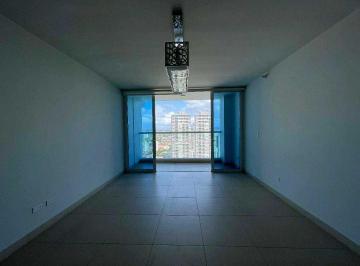 Apartamento · 205m² · 3 Recámaras · 2 Estacionamientos · Venta de Apartamento en PH Country Club Costa E