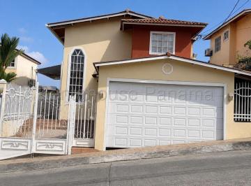 Casa de 3 habitaciones, Panamá · Venta de Casa en Praderas del Rocío Villa Zaita Hq