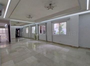 Casa de 3 habitaciones, San Miguelito · Amplia Casa en Venta en Brisas del Golf