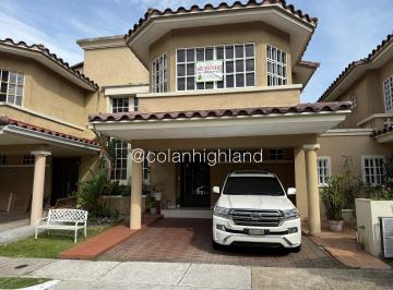 Casa de 4 habitaciones, Panamá · Venta o Alquiler Casa en Dorado Lakes