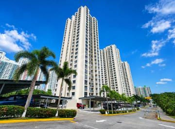 Apartamento de 3 habitaciones, Panamá · Venta Apartamento PH Rokas Condado del Rey Remate Bancario 1,649 $/m²