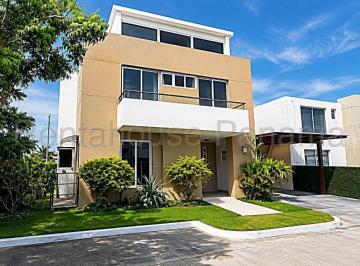 Casa de 3 habitaciones, Panamá · Se Alquila Casa en Costa Sur Jac26 - 8070