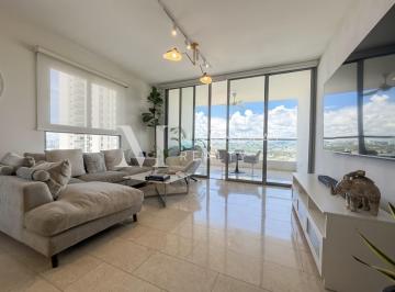 Apartamento · 215m² · 3 Recámaras · 2 Estacionamientos · Se Vende Apartamento en PH Greenview Santa Maria