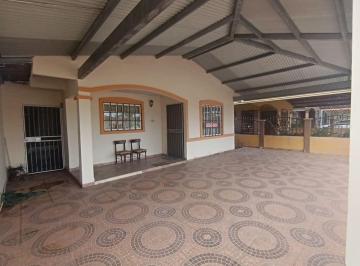 Casa de 3 habitaciones, Chitré · Casa en Chitré - La Floresta
