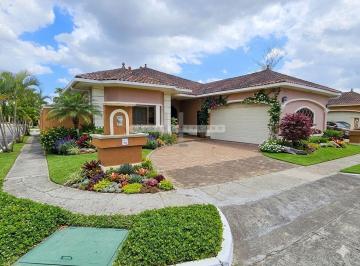 Casa de 4 habitaciones, Panamá · Venta de Casa Unifamiliar en P. H. Sunset Coast - Costa Sur. Remate Bancario