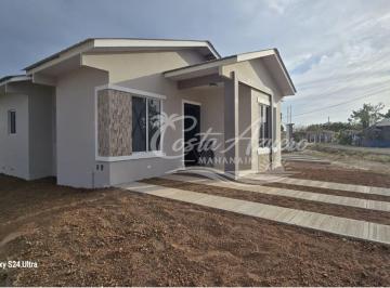 Casa de 2 habitaciones, Chitré · Se Vende Casa Nueva en Chitré