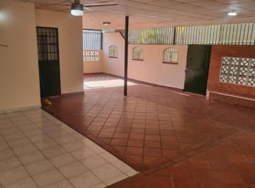 Edificio , Panamá · Se Vende Amplia Casa en Villa Lucre – Excelente Ubicación y Comodidad