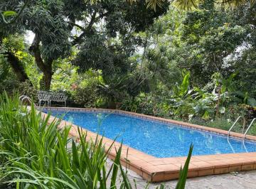 Casa de 5 habitaciones, Panamá · Casa Rebajada con Piscina y 3,503 m² de Terreno en Las Cumbres