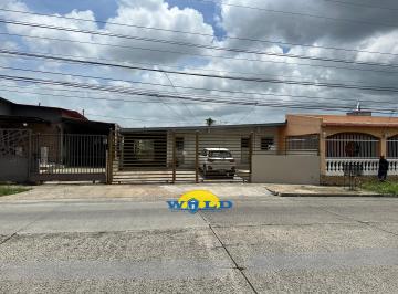 Casa de 4 habitaciones, San Miguelito · Se Vende Residencia en San Antonio – Excelente Ubicación y Gran Potencial Comercial