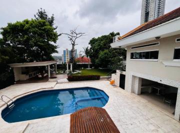 Casa de 7 habitaciones, Panamá · Alquiler de Casa Semi Amoblada con Piscina en Dos Mares 3000 m