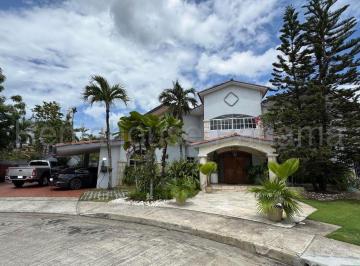 Casa de 4 habitaciones, Panamá · Venta de Casa en Costa del Este, Royal Pacific.