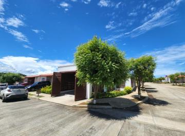 Casa de 3 habitaciones, La Chorrera · Alquiler de Casa en Arboledas Chorrera