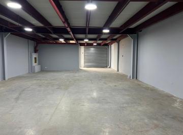 Bodega-Galpón-Depósito · 240m² · 2 Recámaras · 2 Estacionamientos · Se Alquila Galera en Panama Viejo Business Center