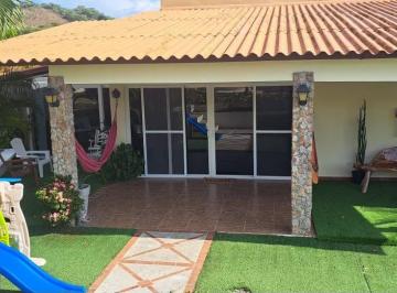 Casa de 3 habitaciones, Chame · Alquilo Casa en Coronado