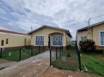 Casa de 3 habitaciones, La Chorrera · Venta de Casa en Chorrera Abs25 - 6470