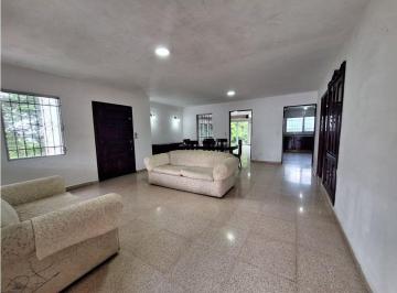 Casa de 4 habitaciones, Panamá · Alquiler Casa El Dorado