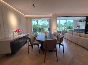 Apartamento de 4 habitaciones, Panamá · Bello Apartamento en Venta en Santa Maria