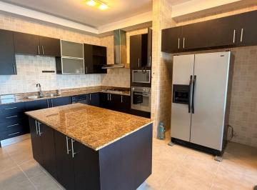 Apartamento de 2 habitaciones, Panamá · Venta de Apartamento en Amador. Edificio Amador Heights.