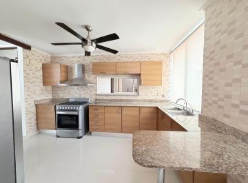 Apartamento de 3 habitaciones, Panamá · Alquilo San Francisco Linea Blanca Moderno