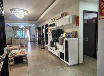 Casa de 5 habitaciones, San Miguelito · Casa en Condado del Rey Dorado Village en Alquiler