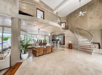 Casa de 6 habitaciones, Coronado · Casa Moderna en Venta, Coronado.