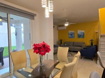 Casa · 178m² · 3 Recámaras · 2 Estacionamientos · Alquiler de Casa Amoblada 3rec Bosques del Pacífico, Panamá Pacífico
