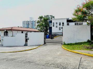 Local comercial , Panamá · Alquiler de Edificio Comercial en Urbanización Los Ángeles