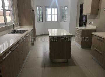 Casa de 4 habitaciones, Panamá · Casa en Venta Costa Sur