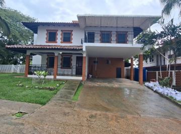 Casa · 500m² · 4 Recámaras · 4 Estacionamientos · Alquiler Casa El Dorado Amoblada 700 m² Zona Tranquila Cv
