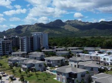 Apartamento de 2 habitaciones, Chame · Villa Frente Al Mar en Playa Caracol!