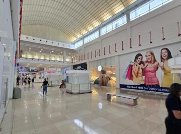 Local comercial · 60m² · 1 Recámara · Local en Alquiler en Westland Mall