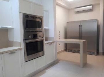 Apartamento de 4 habitaciones, Panamá · Bello Apartamento en Venta en Santa Maria