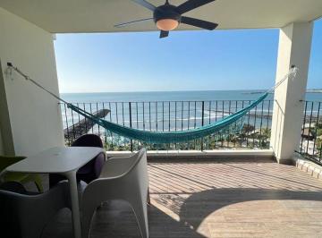 Apartamento de 4 habitaciones, San Carlos · Alquilo Amplio Apartamento Frente Al Mar en Ensenada