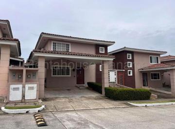 Casa de 4 habitaciones, San Miguelito · Venta Casa Amoblada Brisas del Golf Ih