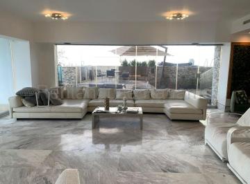 Apartamento de 5 habitaciones, Panamá · Se Vende Apartamento en Av Balboa Zc