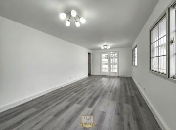 Apartamento · 250m² · 3 Recámaras · 2 Estacionamientos · Casa Remodelada en Chanis, Parque Lefevre, La Fontana. Er