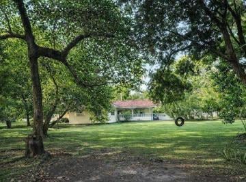Casa · 300m² · 4 Recámaras · 3 Estacionamientos · Casa Amoblada en Panamá Pacífico 4 Rec Patio Privado $1,550