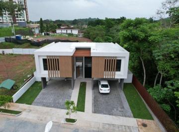 Casa de 3 habitaciones, Panamá · Albroock Residencias de 2 Niveles, 3 Recamaras, 230 m² / 261 m² Entrega Inmediata