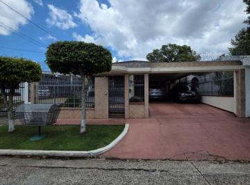 Casa de 4 habitaciones, Panamá · Venta de Casa en Betania