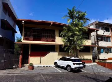 Apartamento de 2 habitaciones, Panamá · ¡Amplitud Total! 140 m² en Bella Vista - PH Garvas - Recién Remodelado