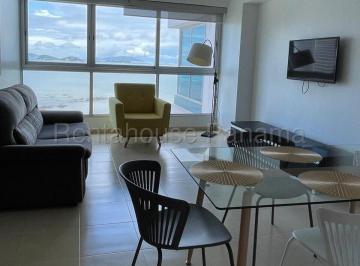 Apartamento de 2 habitaciones, Panamá · Alquiler PH Grandbay en Av Balboa Apartamento