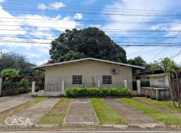 Casa de 5 habitaciones, David · Reducción de Precio! Casa de 5 Hab con 2 Apartamentos en Venta en David, Chiriquí