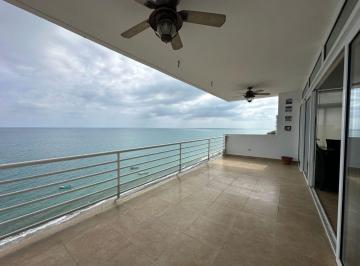 Apartamento de 4 habitaciones, Playas · Apartamento de 233 m² con 4 Recámaras en Venta en PH Miramar Rio Hato