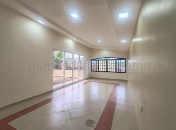 Casa de 3 habitaciones, San Miguelito · Venta de Casa en Brisas del Golf Casa 262 m