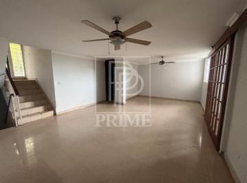 Casa de 3 habitaciones, Panamá · Casa en Venta en Altos de Miraflores