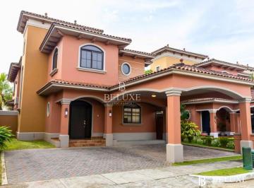 Casa · 345m² · 4 Recámaras · 2 Estacionamientos · Venta de Casa en PH El Doral Costa Sur (6)