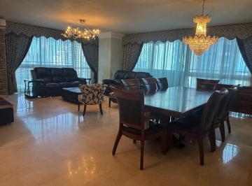 Apartamento · 214m² · 3 Recámaras · 2 Estacionamientos · Alquilo Apartamento Amoblado Punta Paitilla Vista del Sol