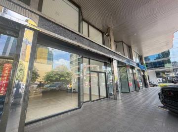 Local comercial · 196m² · 1 Recámara · 2 Estacionamientos · Alquiler Local Comercial Obarrio Planta Baja con Mezzanine Lt