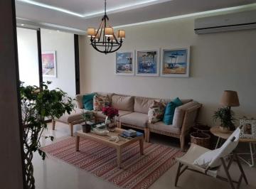 Apartamento · 155m² · 3 Recámaras · 1 Estacionamientos · Venta de Apartamento en P. H. Perlamar, San Carlos Casamar